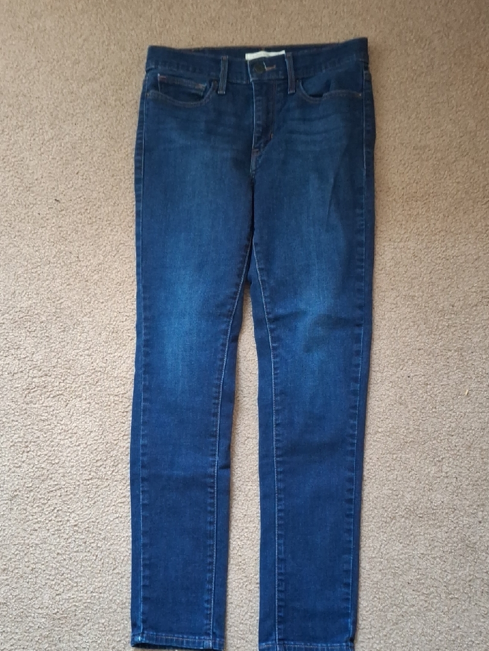 Levi's Classic Dark Blue Women's Skinny Jeans Size 28